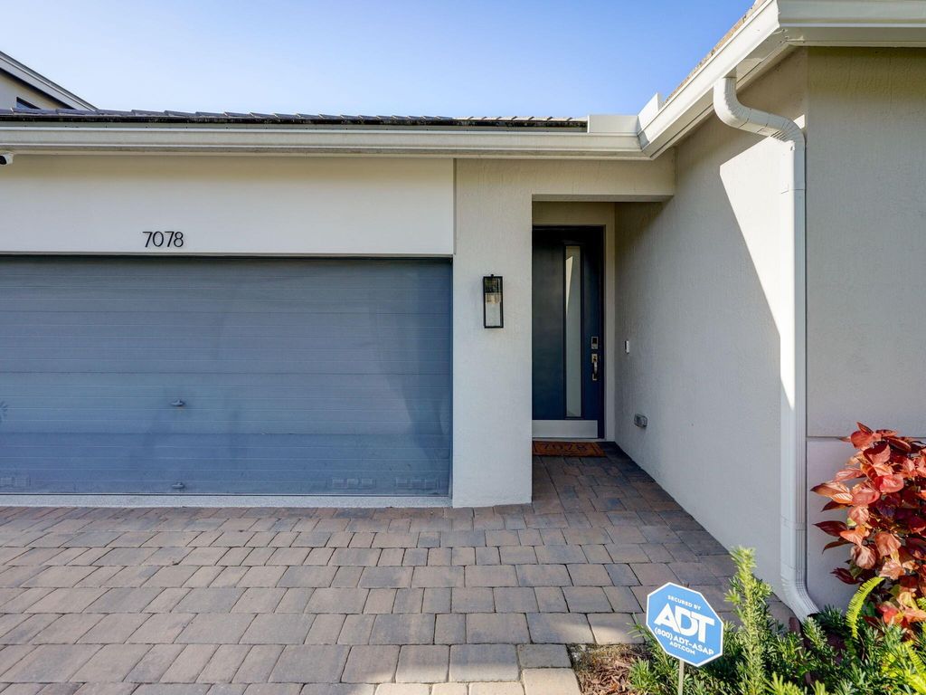 Photo of 7078 Rockwood Road, Jupiter, FL 33458 (MLS # R10969473)