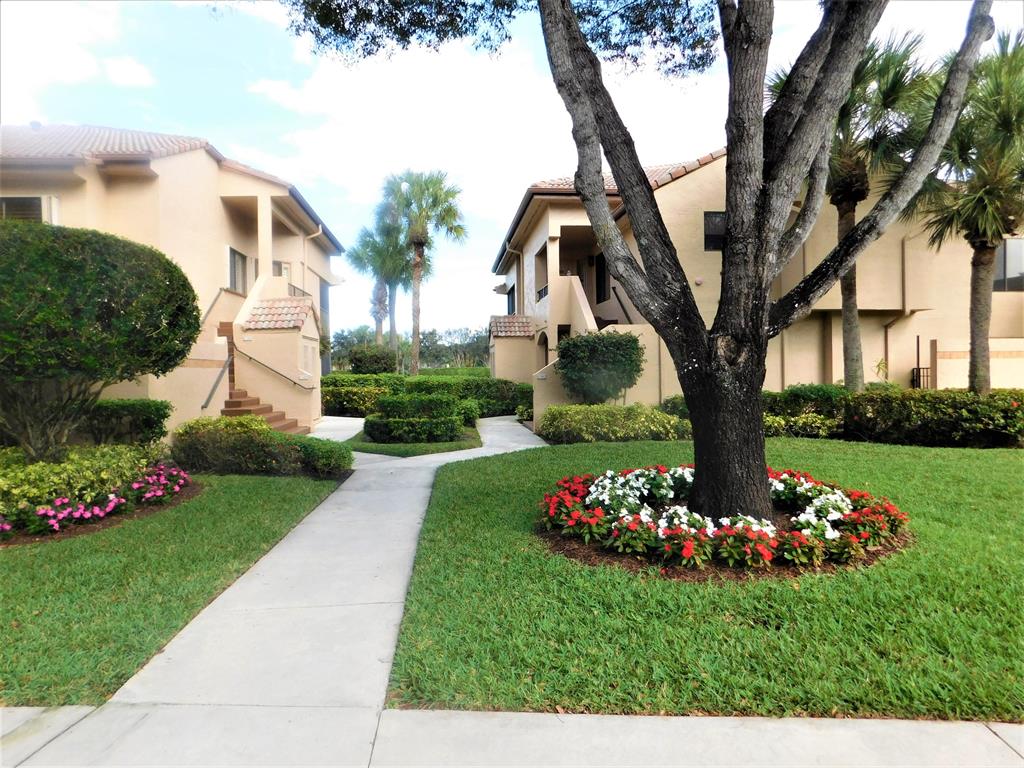 GLENEAGLES CONDO V - Residential