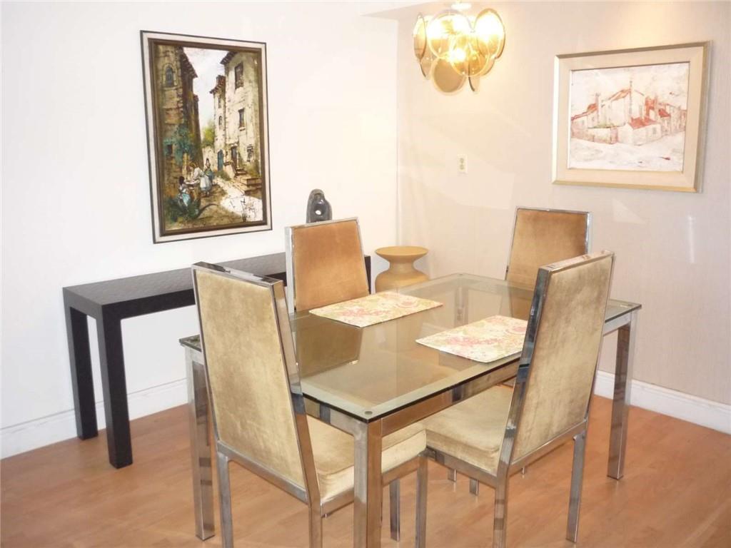 HOLLYBROOK GOLF & TENNIS - Residential