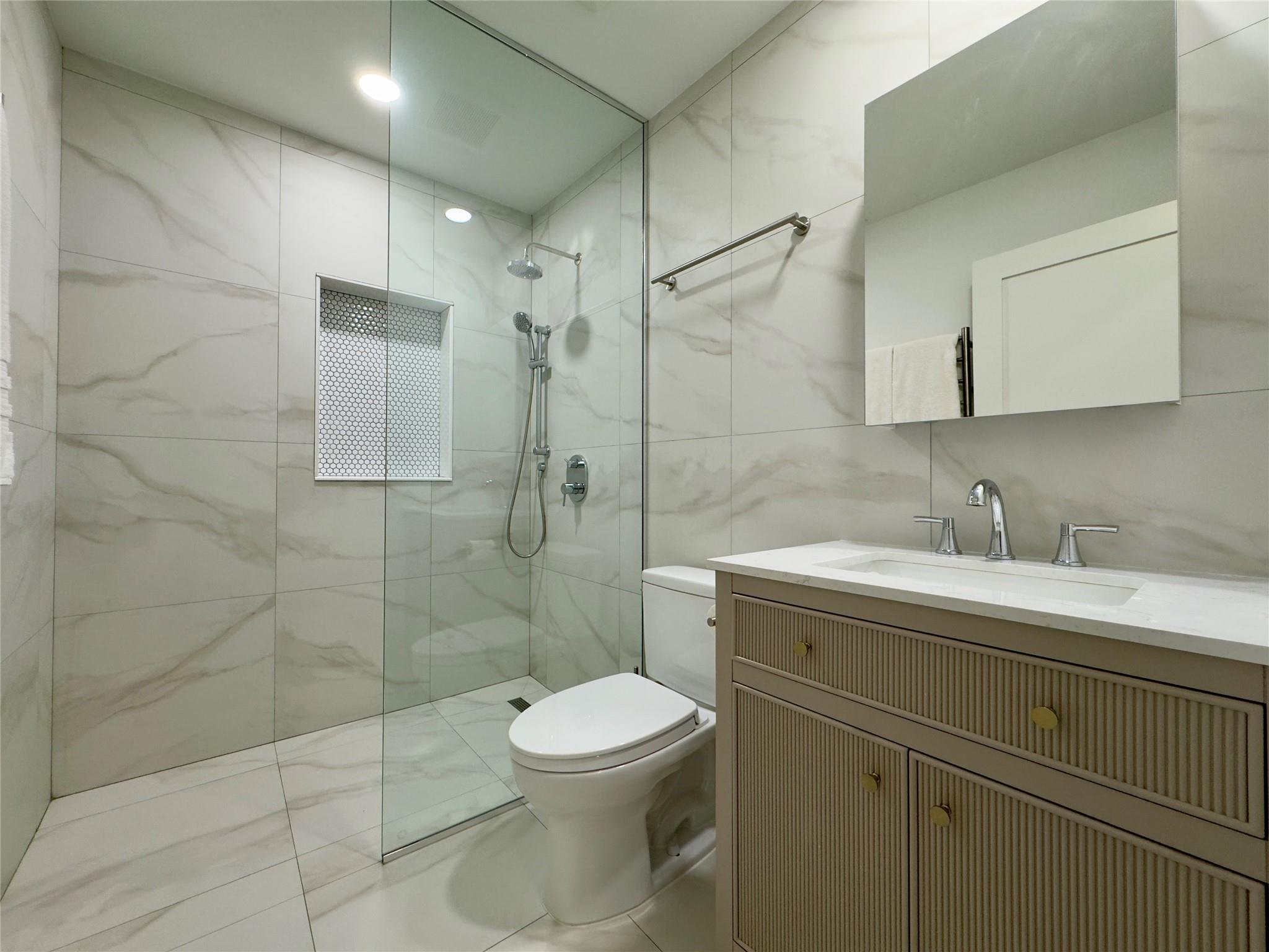 Riverside Add Amd 1-13 B - Residential Lease