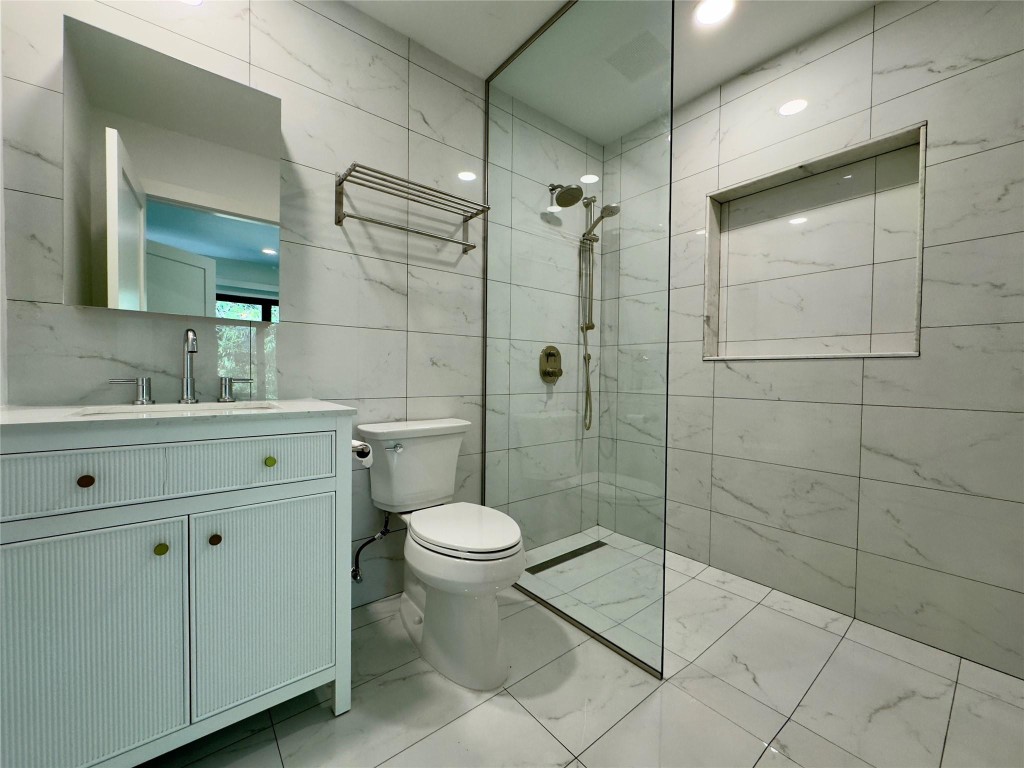 Riverside Add Amd 1-13 B - Residential Lease