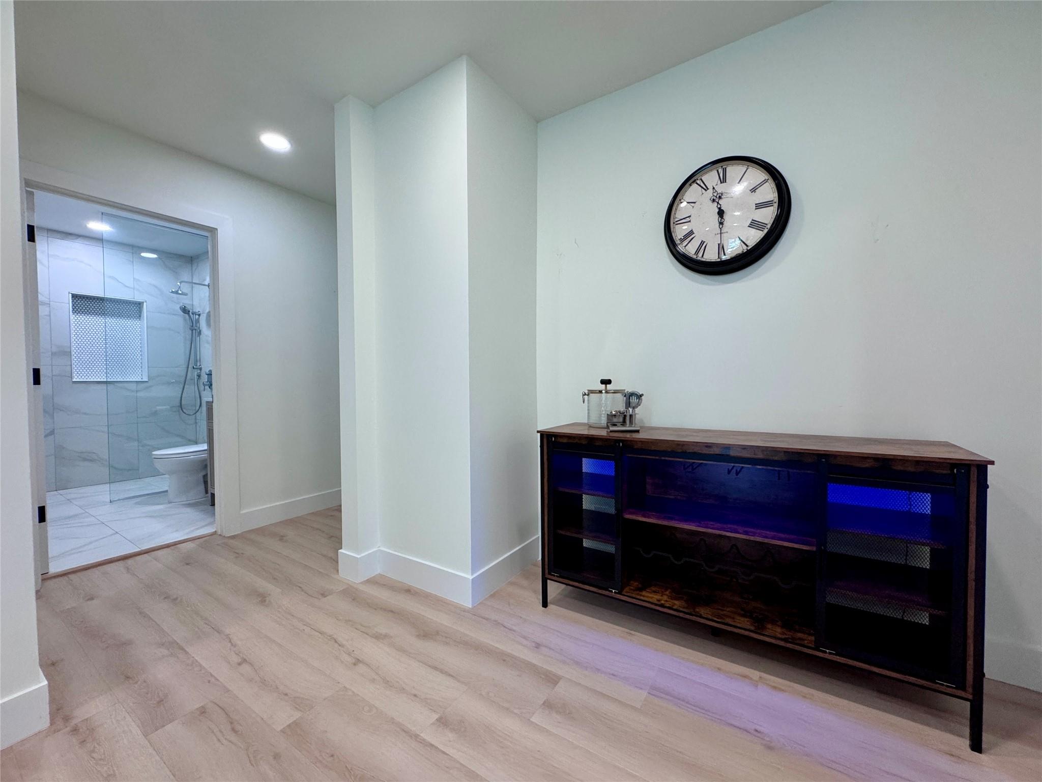 Riverside Add Amd 1-13 B - Residential Lease