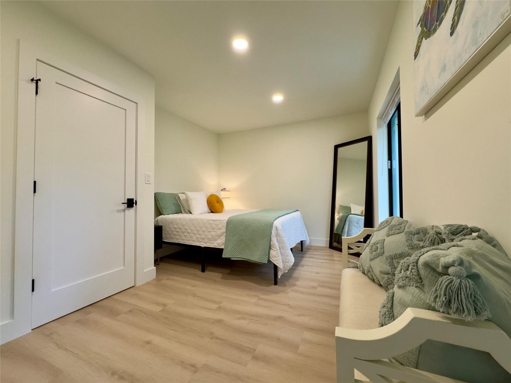 Riverside Add Amd 1-13 B - Residential Lease