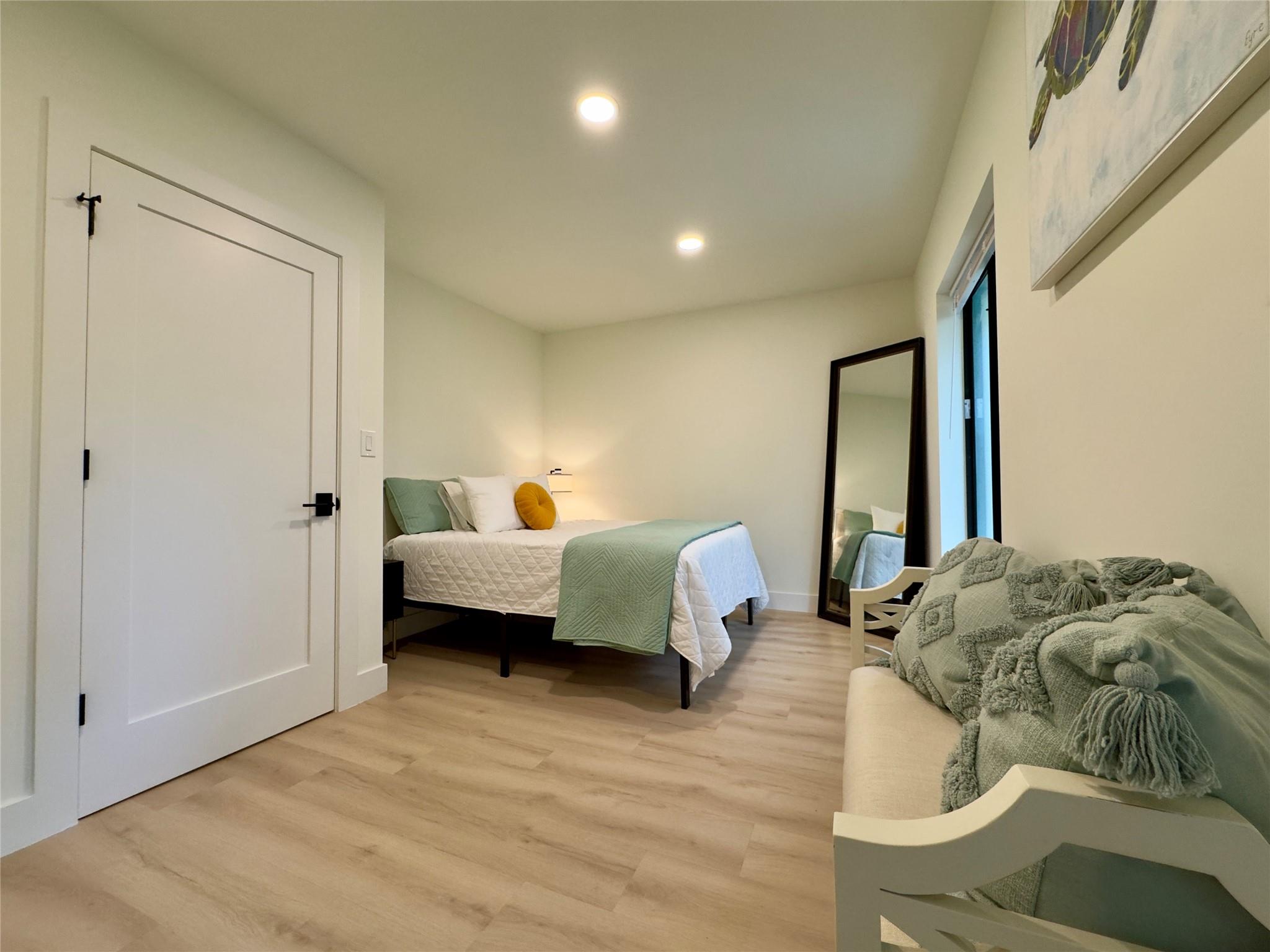 Riverside Add Amd 1-13 B - Residential Lease