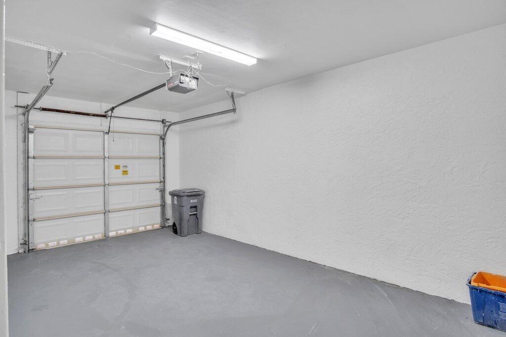 FAIRWAYS AT BOCA GOLF & T - Residential