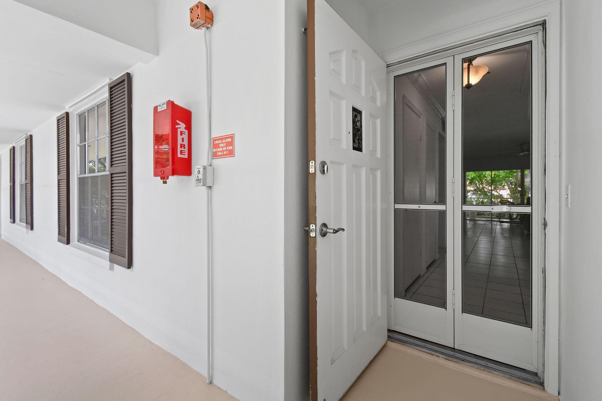 MERIDIAN CONDO 13 - Residential