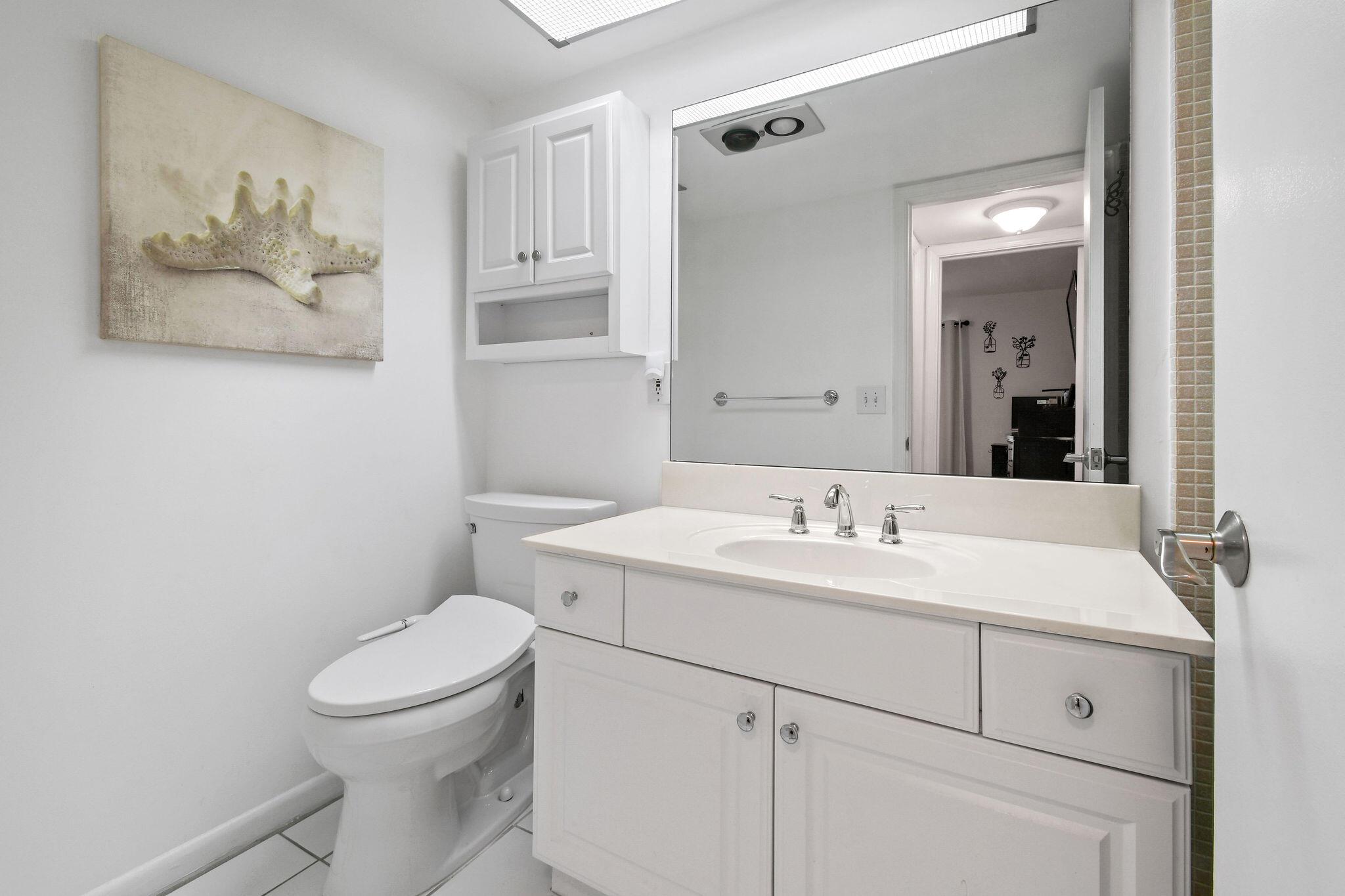 MERIDIAN CONDO 13 - Residential