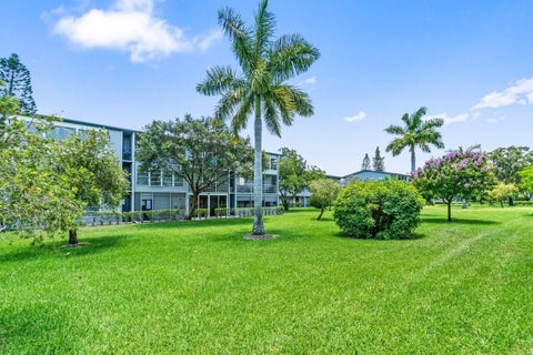 Tiny photo for 68 Suffolk B #680, Boca Raton, FL 33434 (MLS # B26070963)