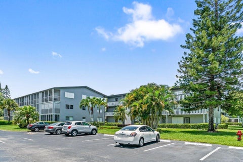 Tiny photo for 68 Suffolk B #680, Boca Raton, FL 33434 (MLS # B26070963)