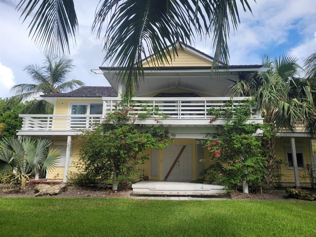 Photo of 102 Osceola Way, Hobe Sound, FL 33455 (MLS # R10732097)