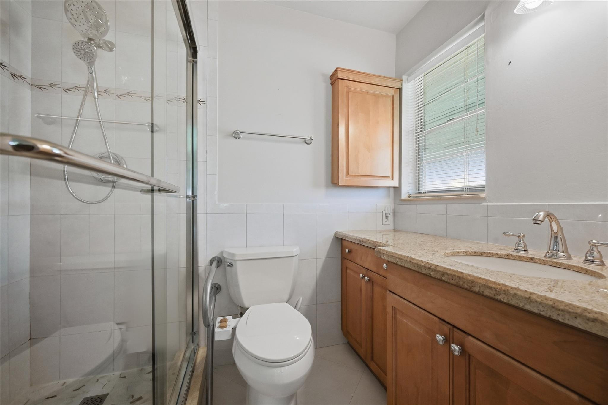 COUNTRY MANORS - Residential