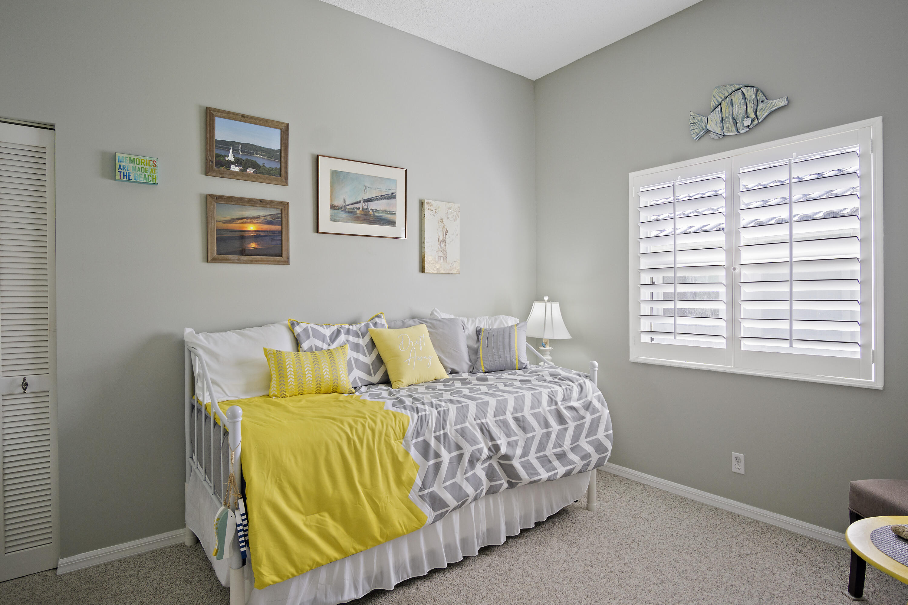 MARINER VILLAGE - Residential