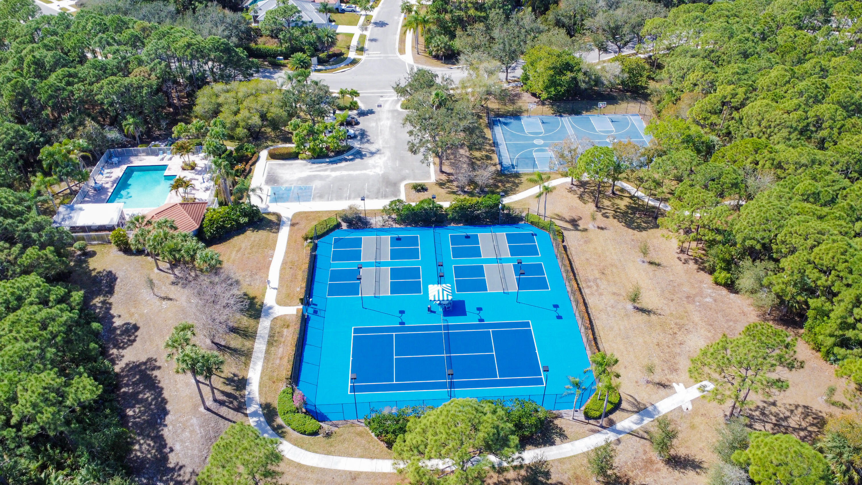 4828 SE Mariner Village Lane