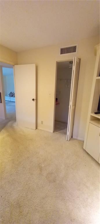 THE INVERRARY COUNTRY CLU - Residential