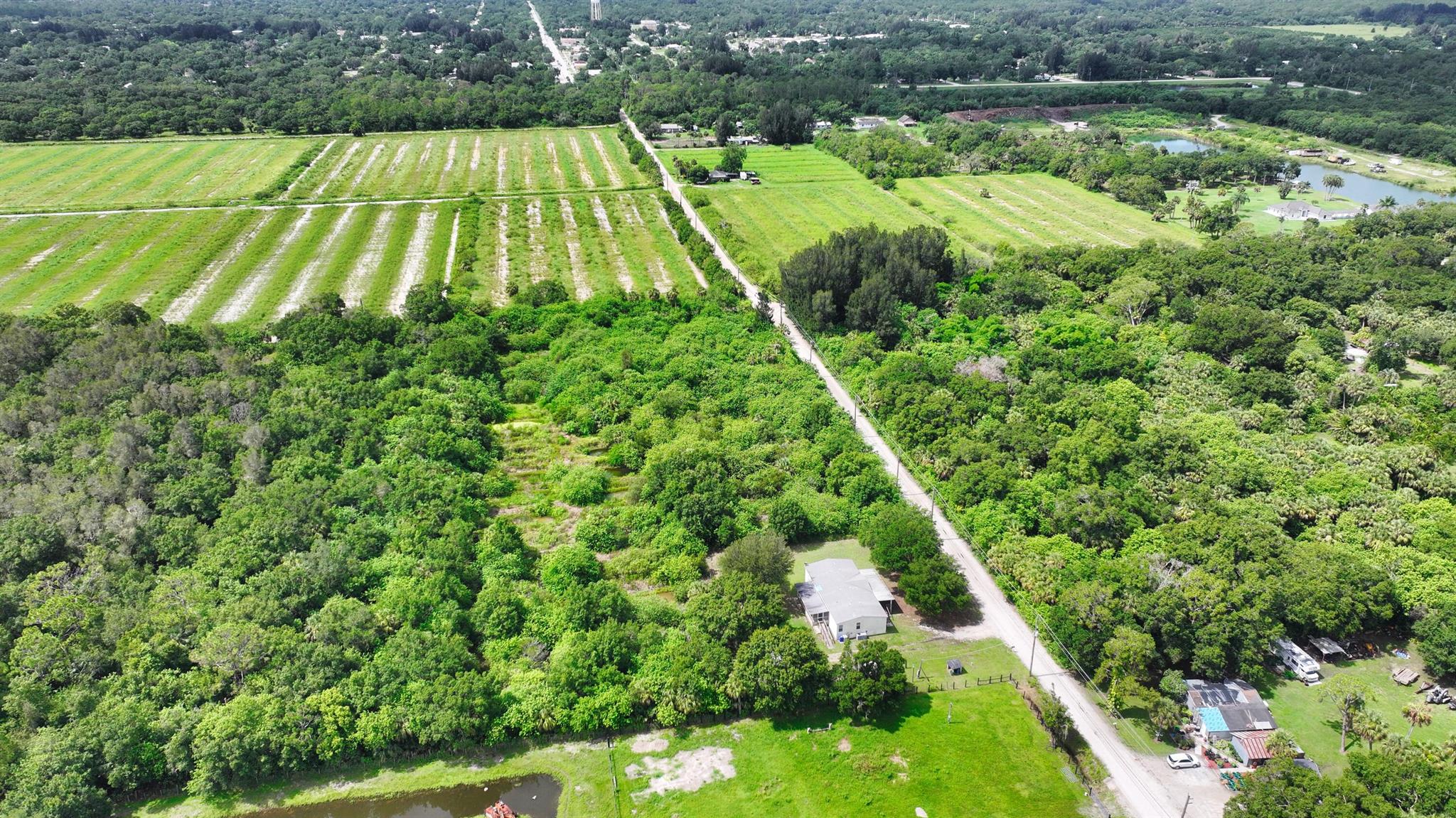 FELLSMERE FARMS CO S/D OF - Land