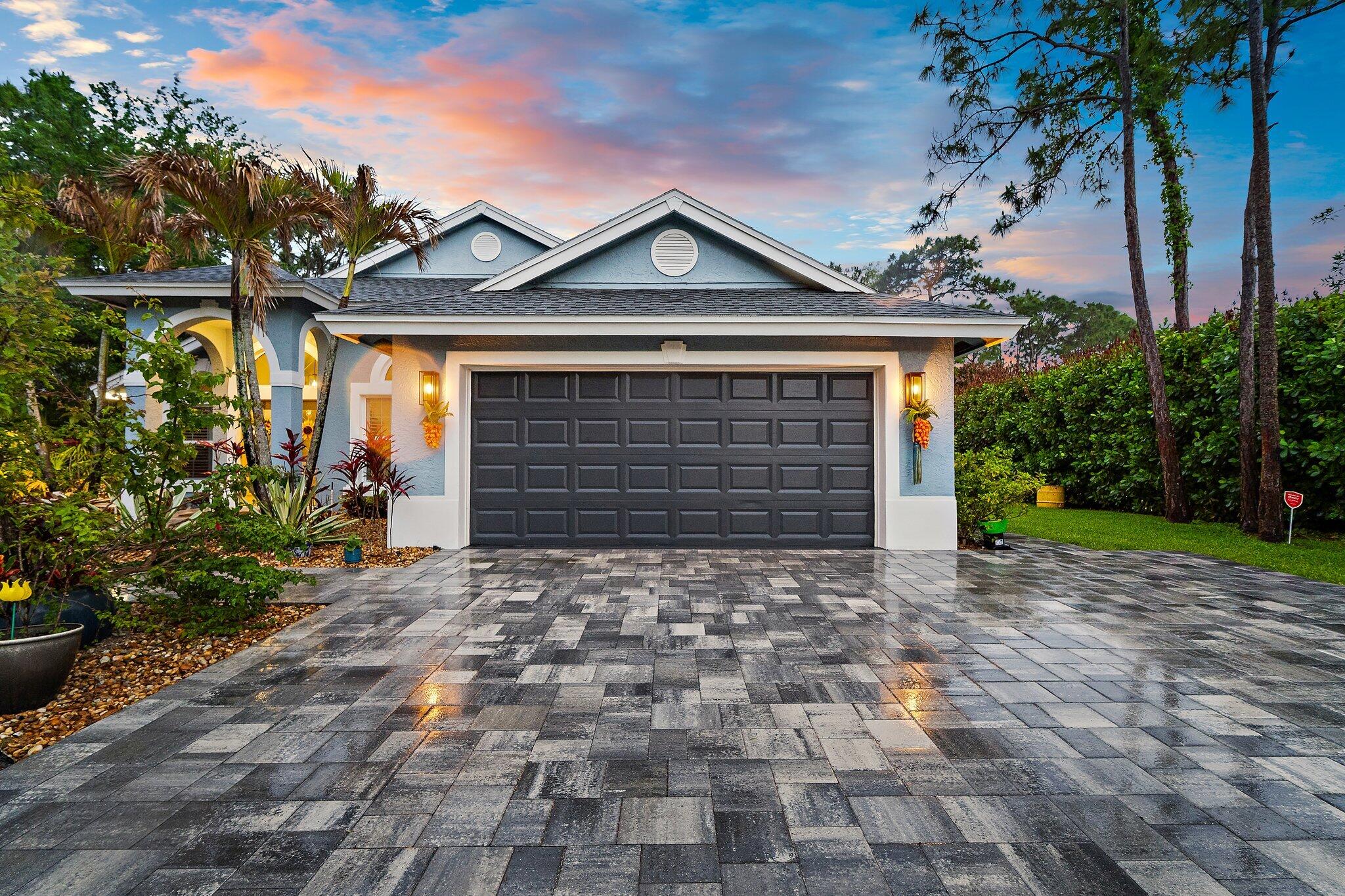 LOCKS LANDING - Residential
