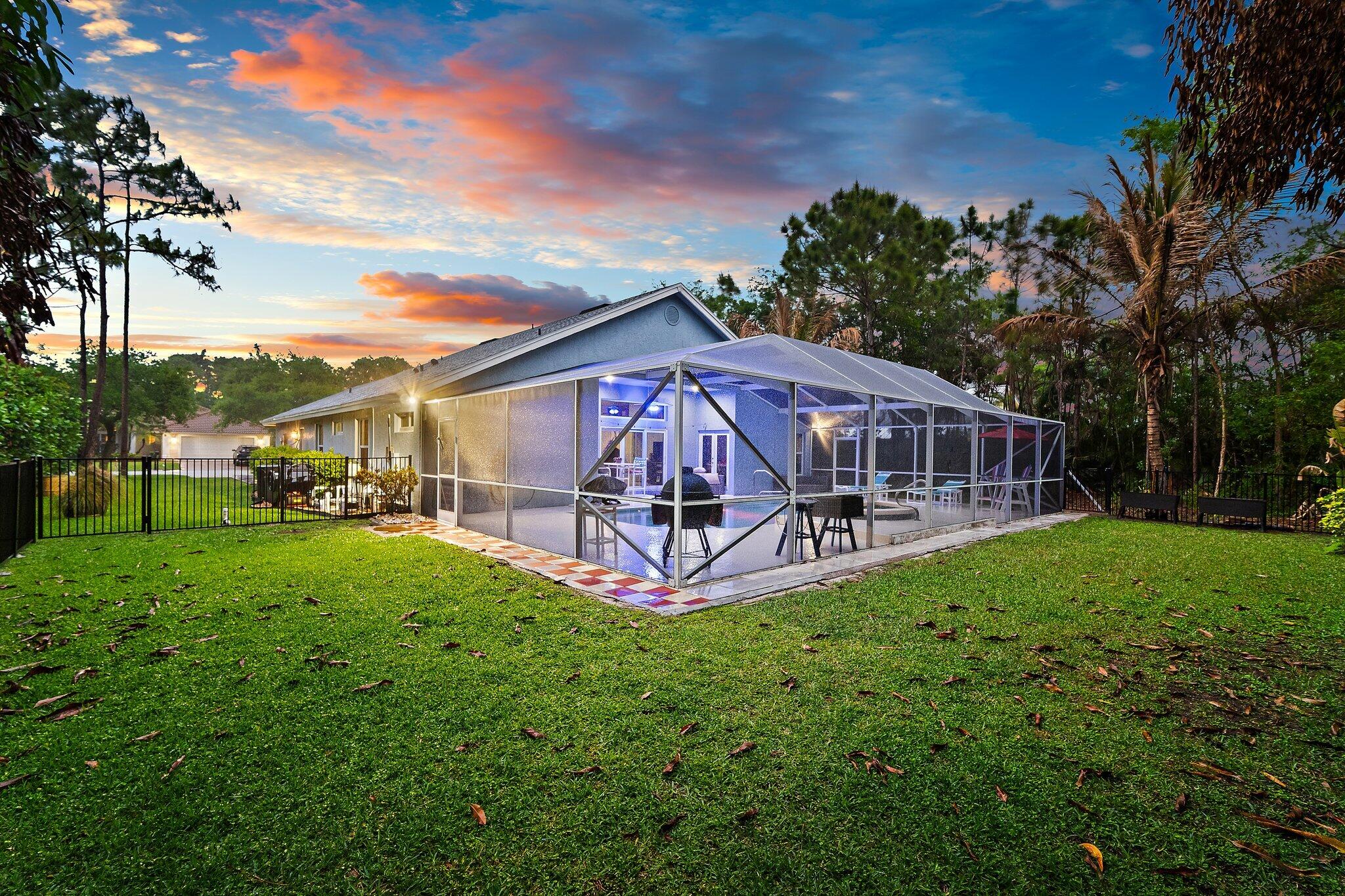 LOCKS LANDING - Residential