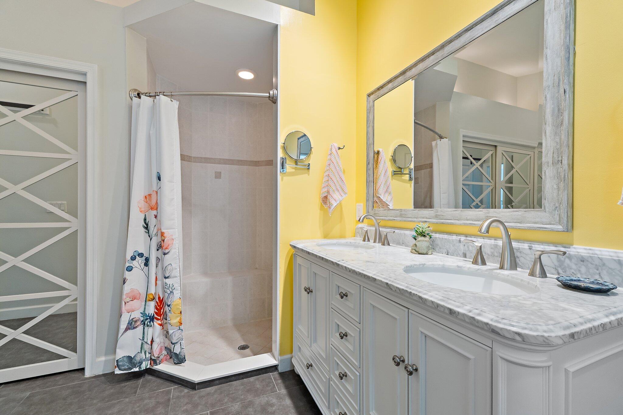 LOCKS LANDING - Residential