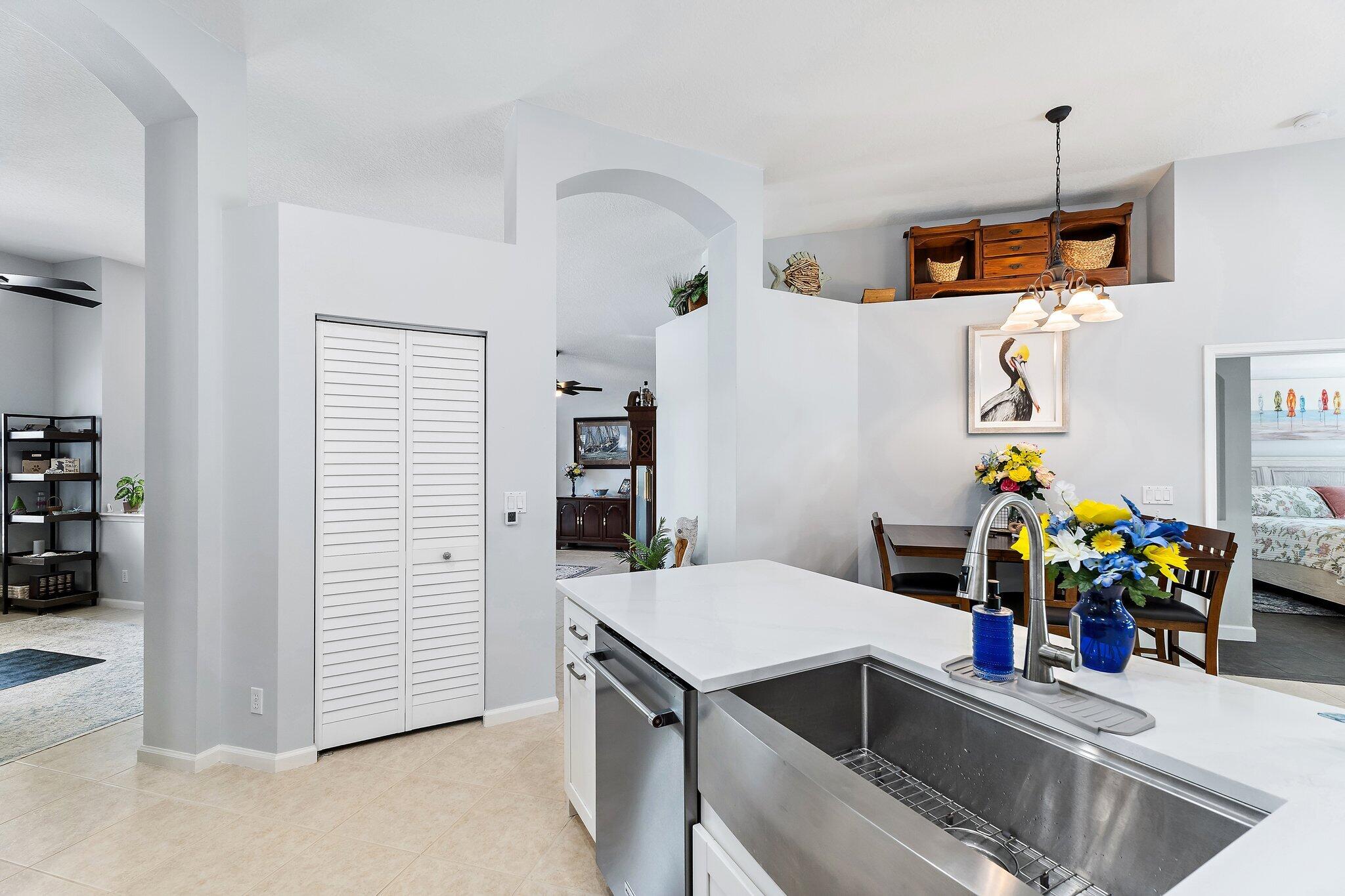 LOCKS LANDING - Residential