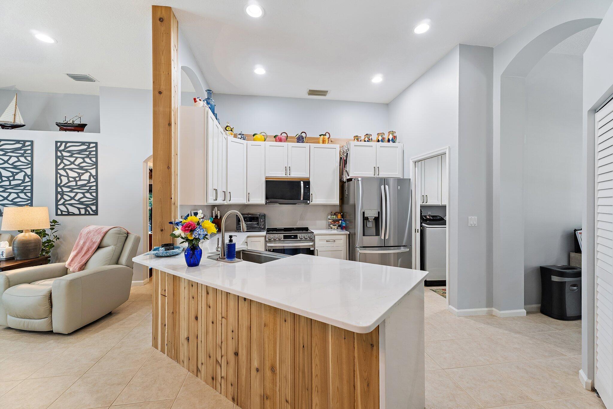 LOCKS LANDING - Residential