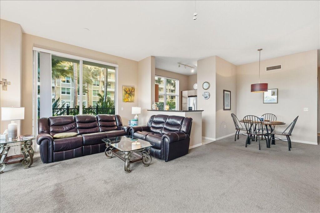 Photo of 700 E Boynton Beach Boulevard #101, Boynton Beach, FL 33435 (MLS # R11149753)