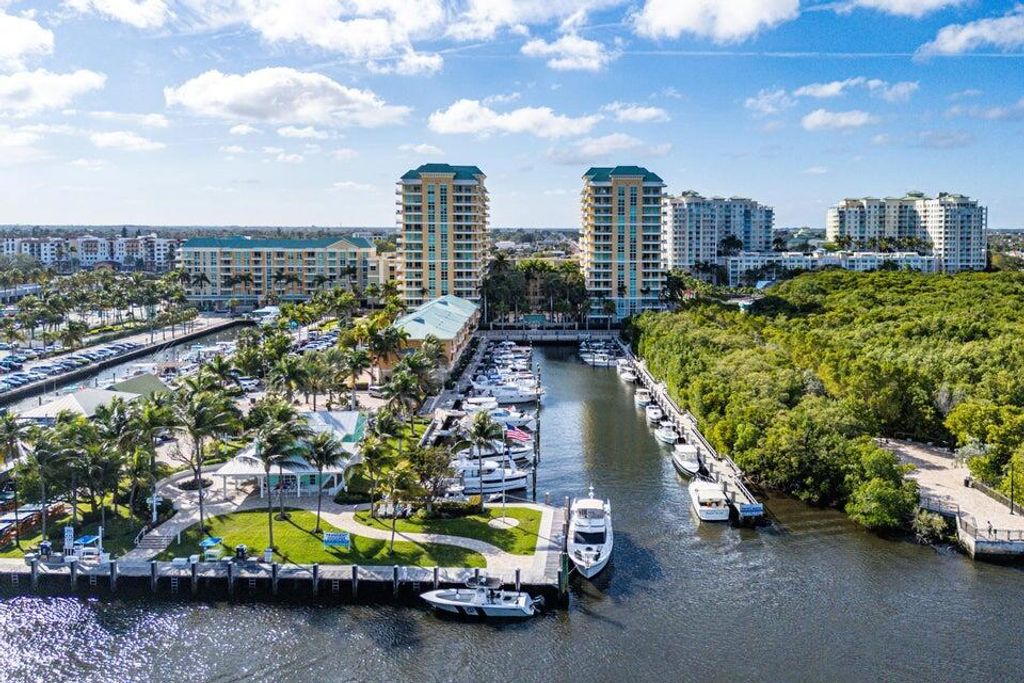 Photo of 700 E Boynton Beach Boulevard #101, Boynton Beach, FL 33435 (MLS # R11149753)