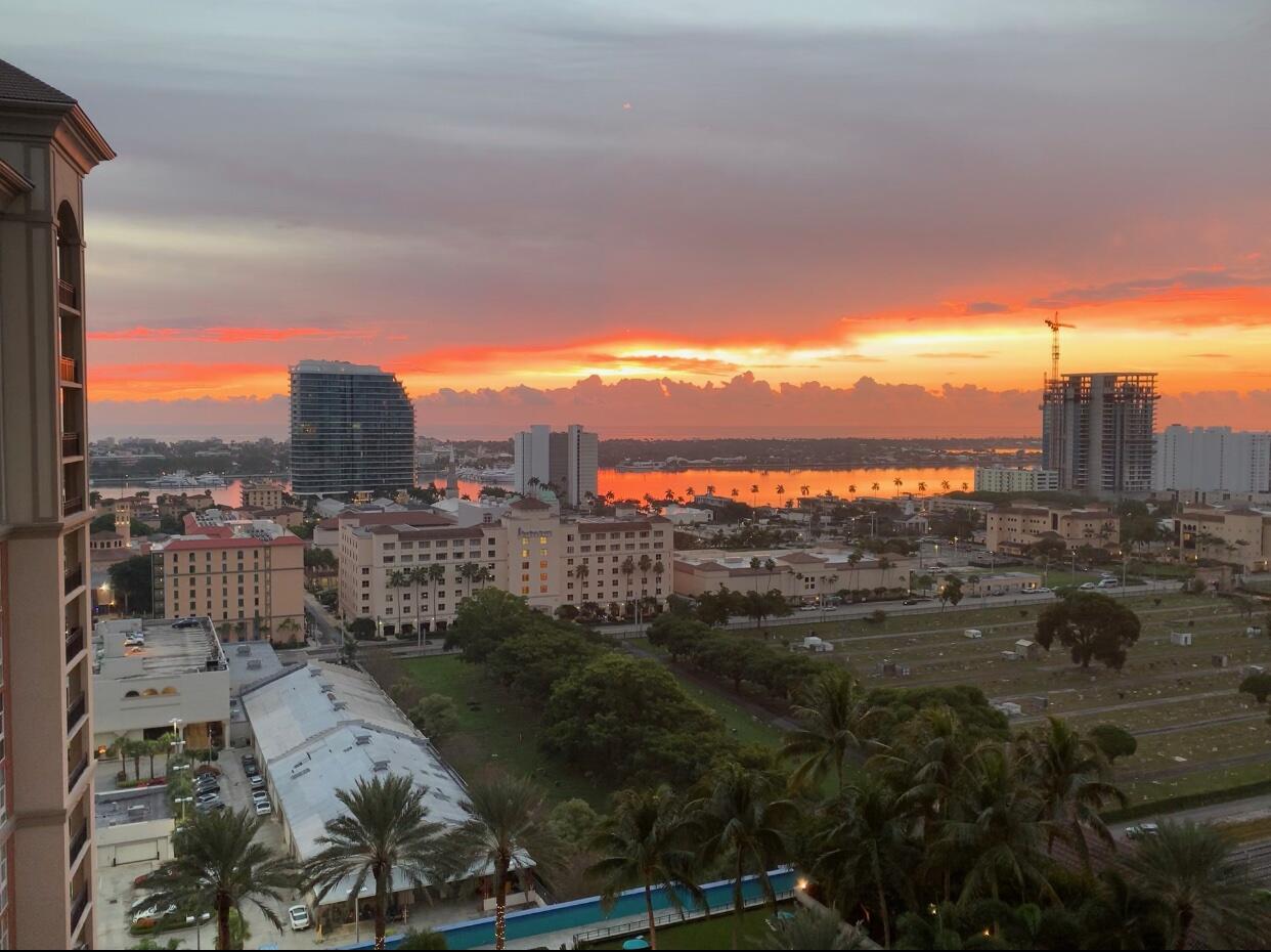 CITYPLACE SOUTH TOWER CONDO - Residential