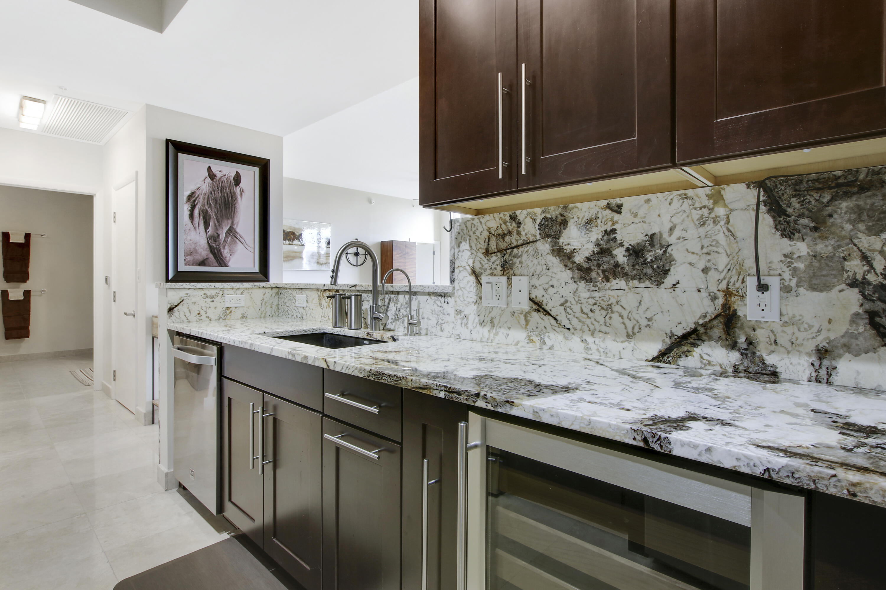 CITYPLACE SOUTH TOWER CONDO - Residential