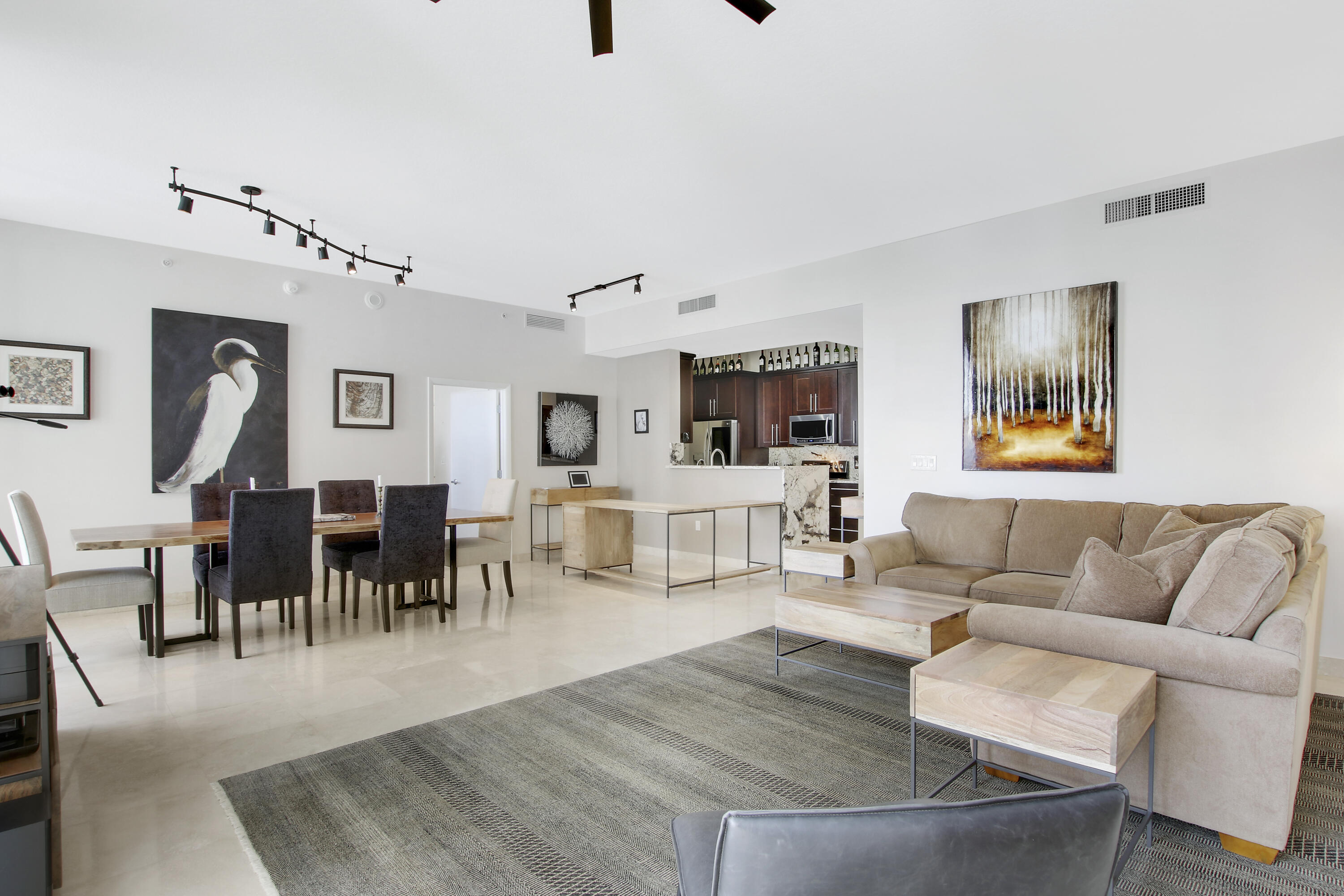 CITYPLACE SOUTH TOWER CONDO - Residential