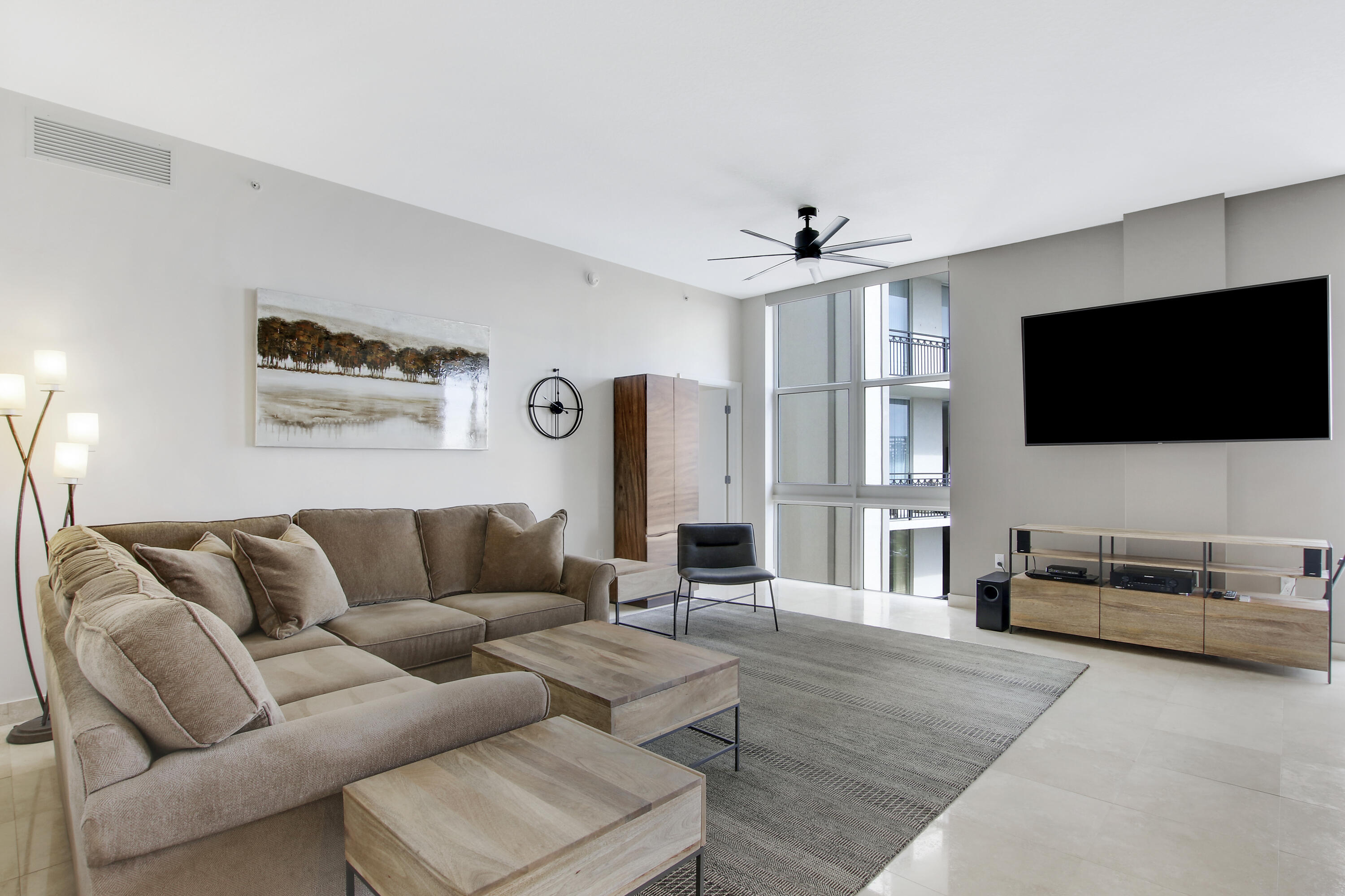 CITYPLACE SOUTH TOWER CONDO - Residential