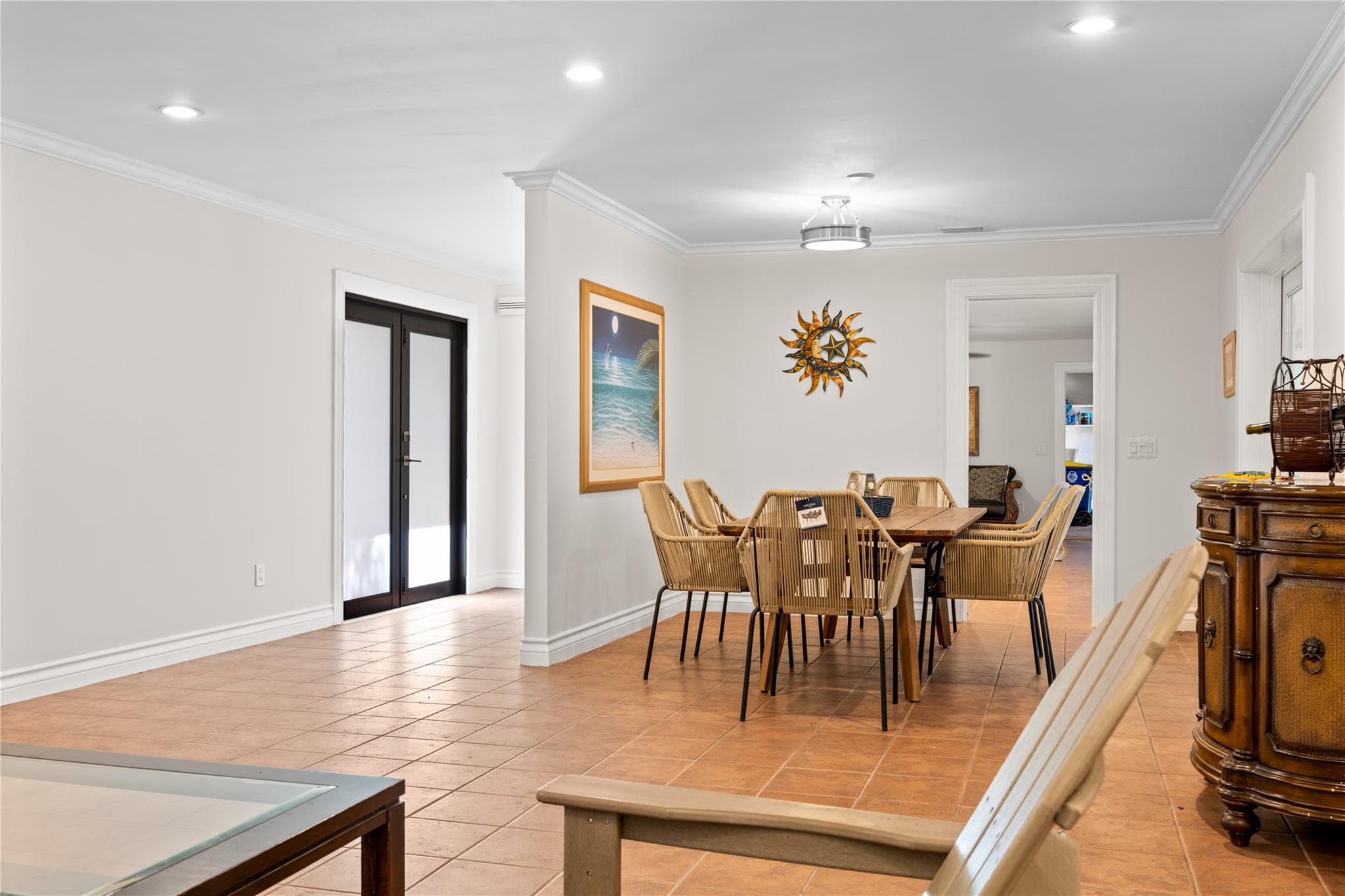 4 Copaire Rd