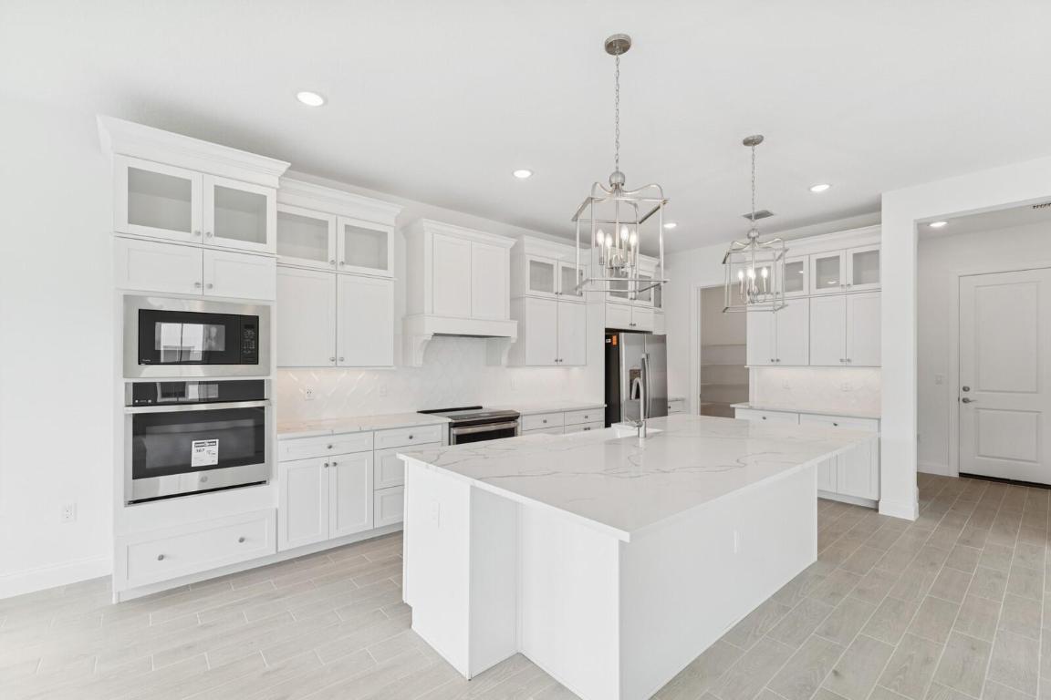 SALERNO RESERVE AT SHOWCASE PUD - Residential