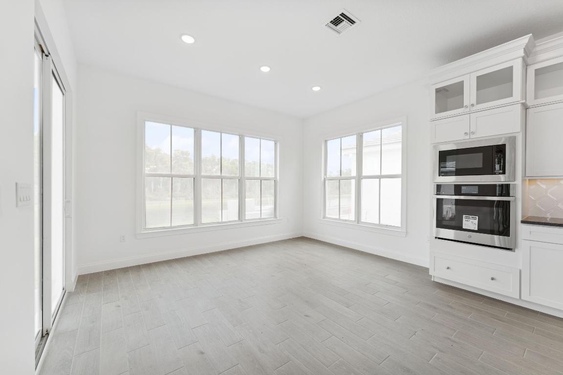 SALERNO RESERVE AT SHOWCASE PUD - Residential