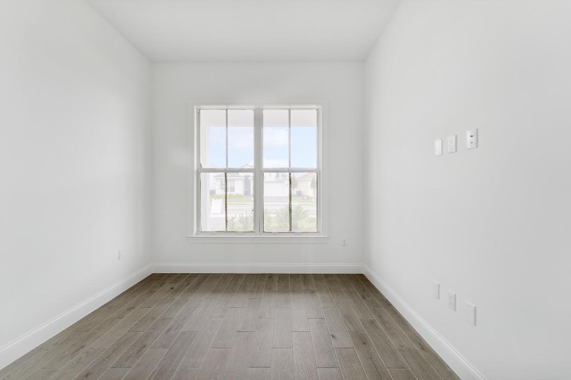 SALERNO RESERVE AT SHOWCASE PUD - Residential