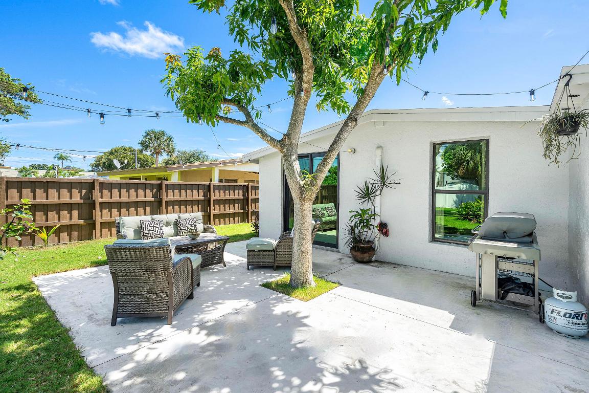 DELRAY MNR - Residential