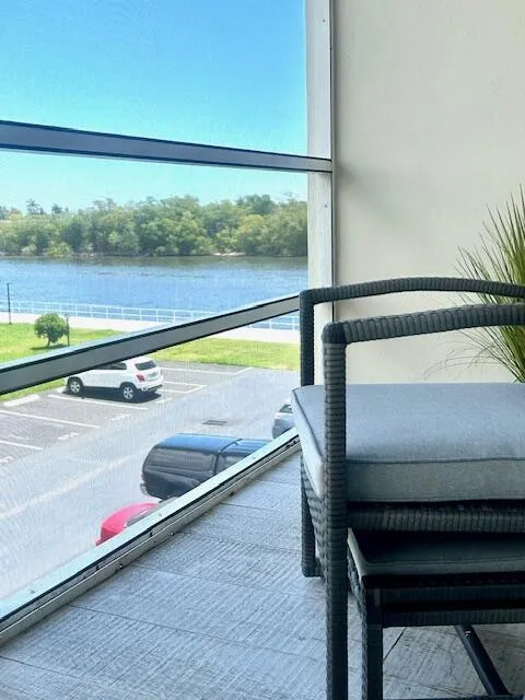 610 Horizons E Unit 307, Boynton Beach, FL MLS: R11073010