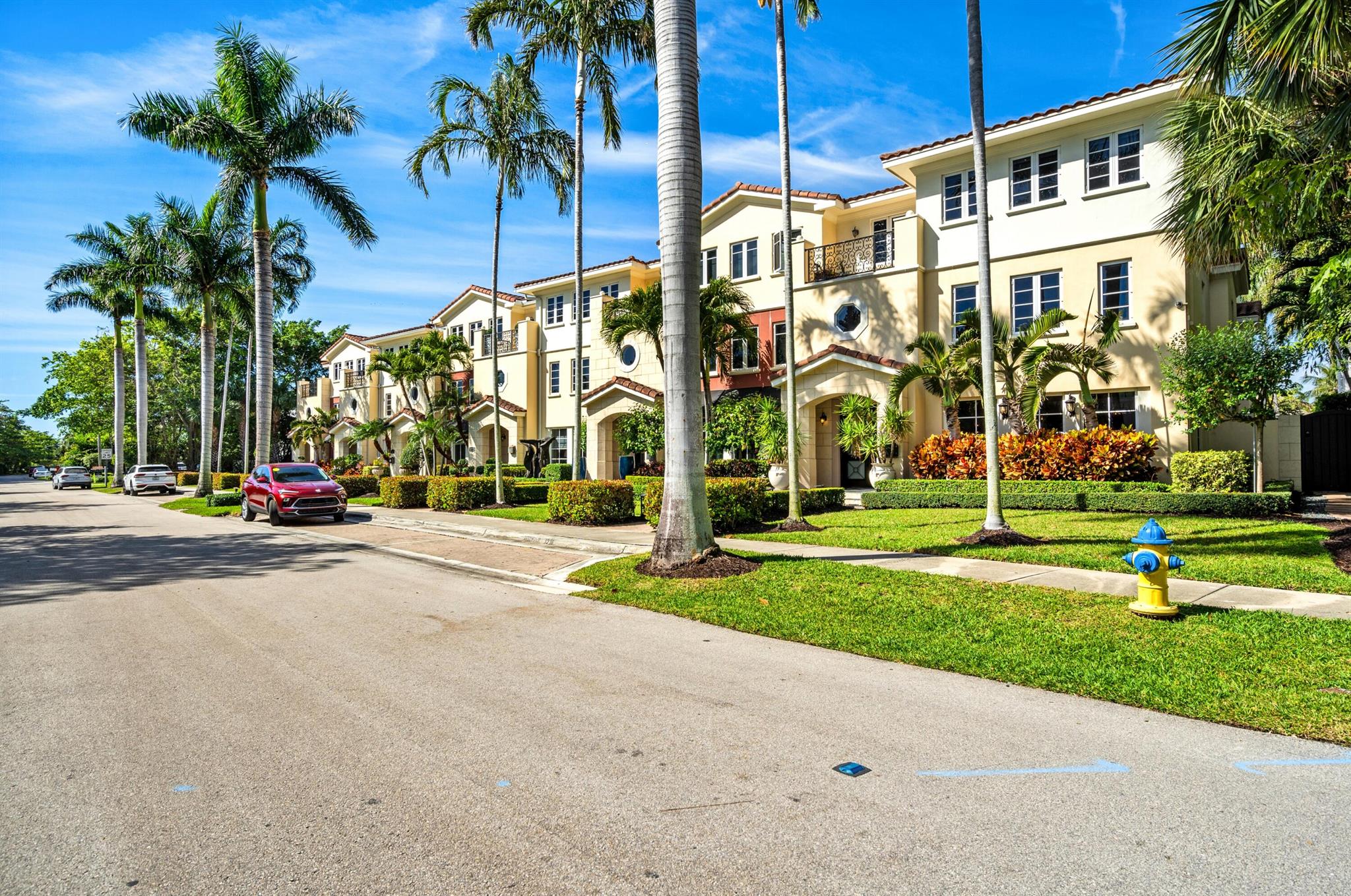1216 Palm Trail