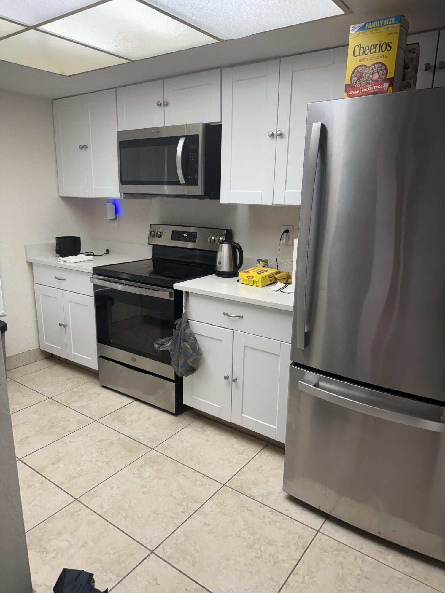 NO HOA, AVAILABLE OCT 1, 2025, UPDATED, A+ RATED SCHOOLS. APPROVED FOR HOUSING AUTHORITY VOUCHERS. BEDROOM ON FIRST FLOOR. AMPLE SIDE BY SIDE PARKING FOR 4 CARS, LAWN INCLUDED IN RENT.