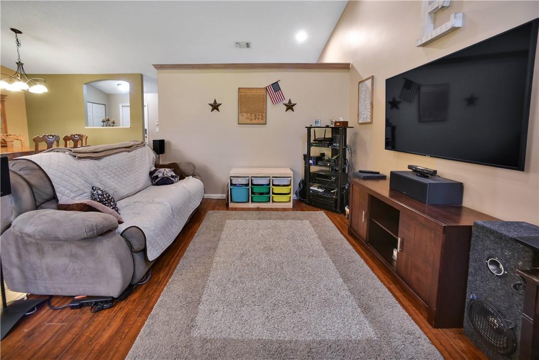 Royal Land Amd 132-20 B - Residential