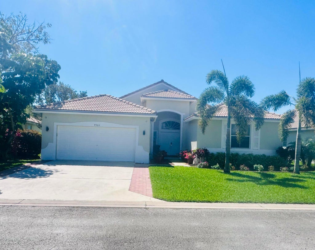 Photo of 9360 Cove Point Circle, Boynton Beach, FL 33472 (MLS # B26015021)