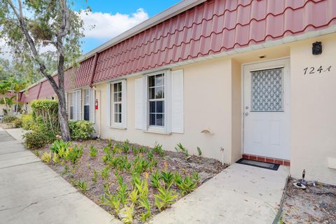 724 Nantucket Circle A Lake Worth FL 33467