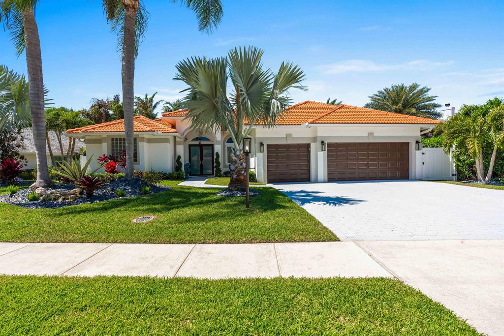 Photo of 2785 Biarritz Drive, Palm Beach Gardens, FL 33410 (MLS # R10979289)