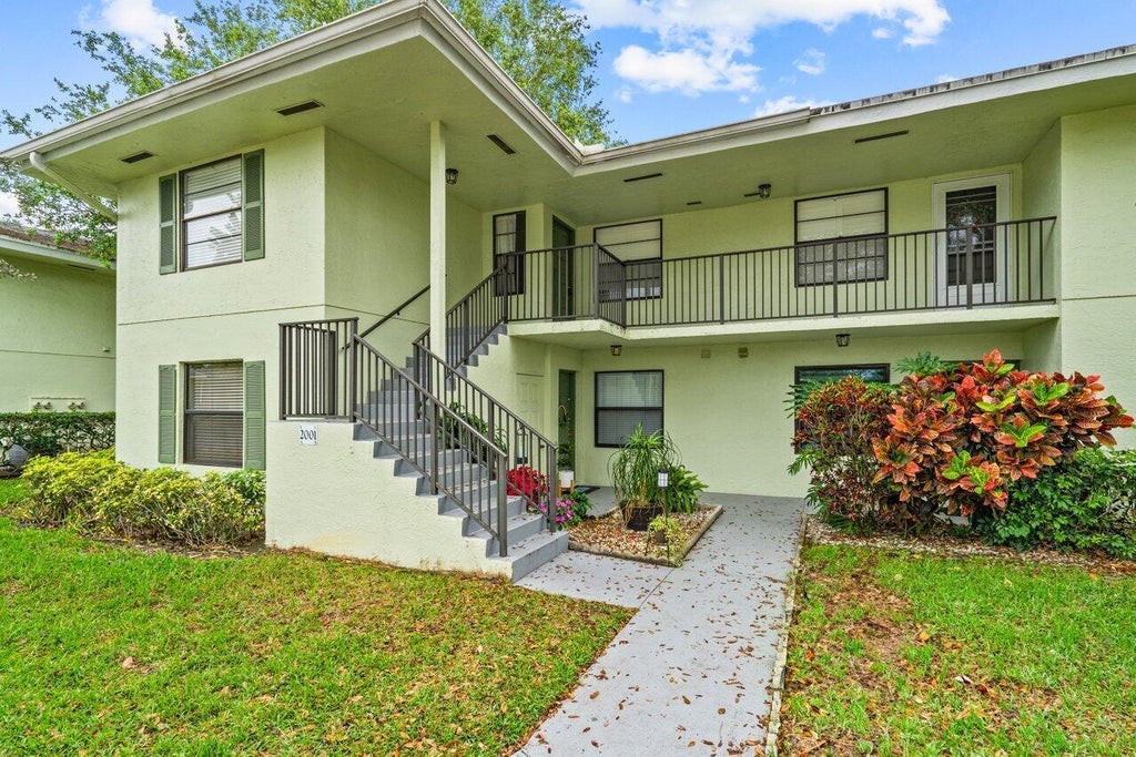 Photo of 2001 Sabal Ridge Court #A, Palm Beach Gardens, FL 33418 (MLS # B26074112)