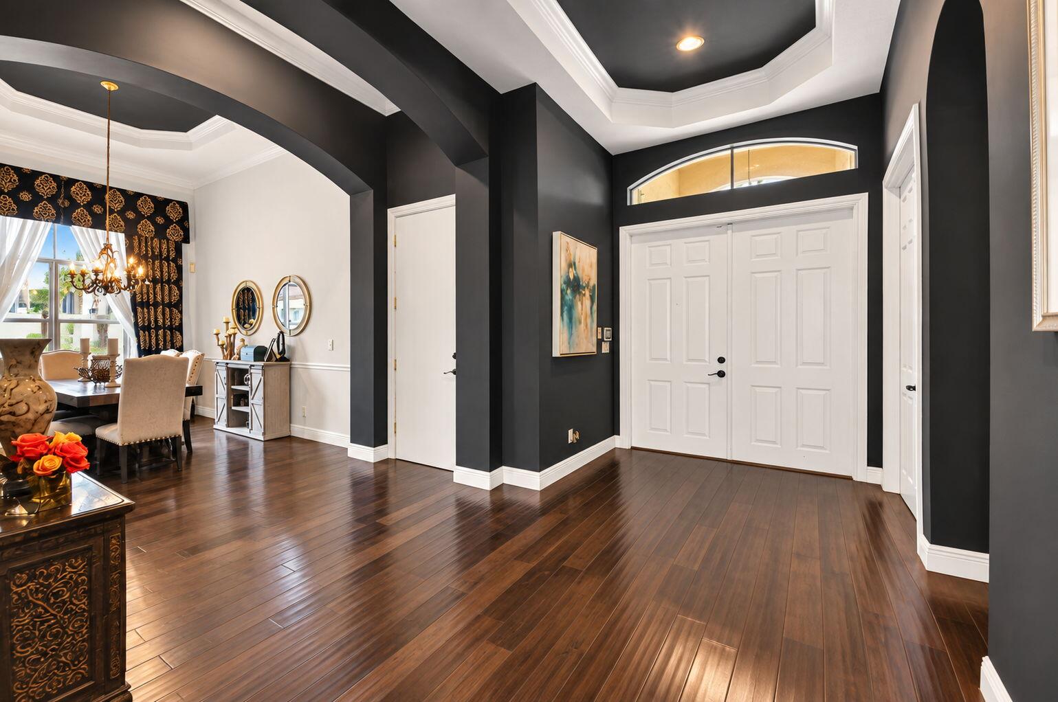 6634 Houlton Circle