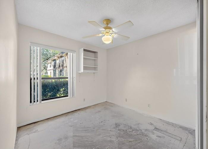 APPLEWOOD VILLAGE IV-E CO - Residential