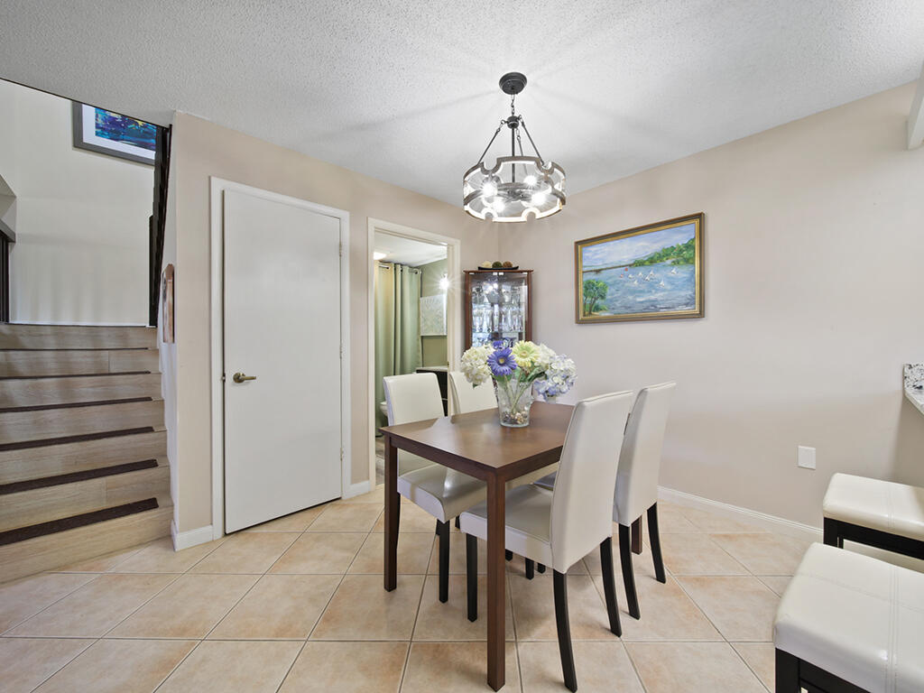 STAMFORD AT SUNSET TRACE A PLAT OF - Residential