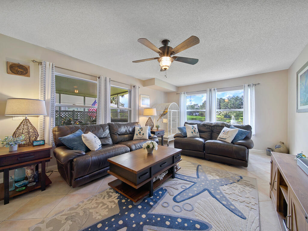 STAMFORD AT SUNSET TRACE A PLAT OF - Residential