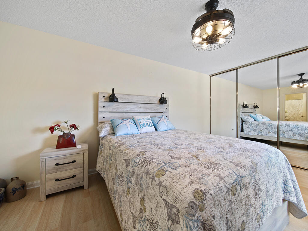 STAMFORD AT SUNSET TRACE A PLAT OF - Residential