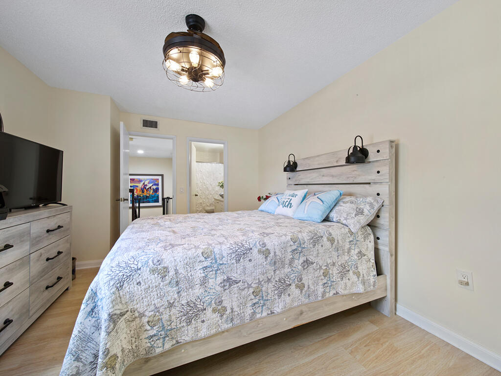 STAMFORD AT SUNSET TRACE A PLAT OF - Residential