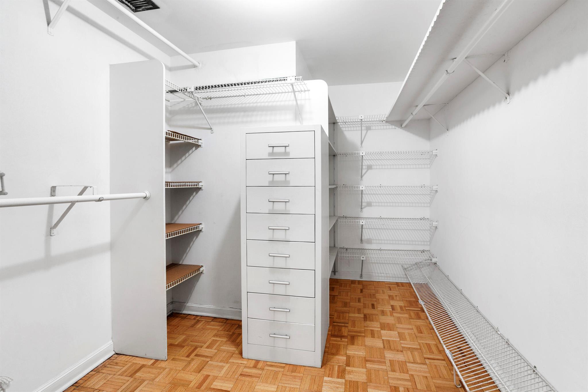 LOWELL HOUSE CONDO - Residential